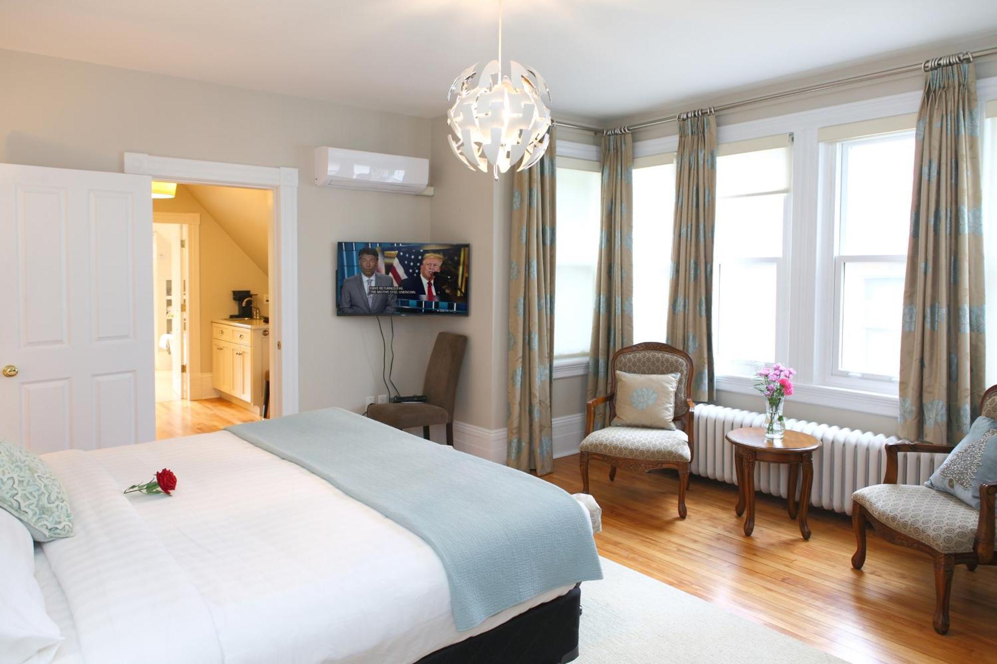 No 1 Grafton Inn Шарлоттаун Екстер'єр фото